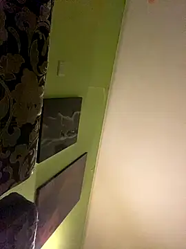 BeckiXrose online show from 09-21-25, 09:05