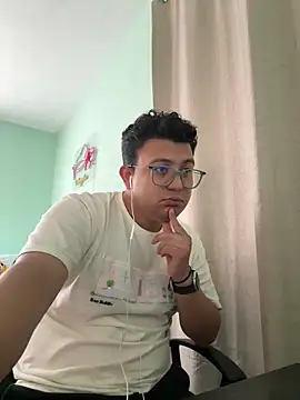 Snapshot of JaviSala chatting on 05-11-26, 06:38 JaviSala online show from 05-11-26, 06:38