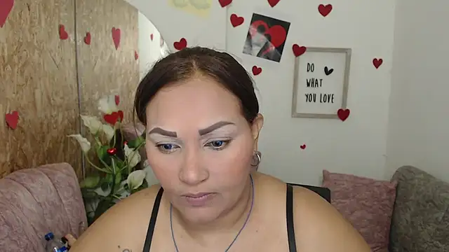 Snapshot of laleska_montenegro chatting on 09-25-25, 05:11 laleska montenegro online show from 09-25-25, 05:11