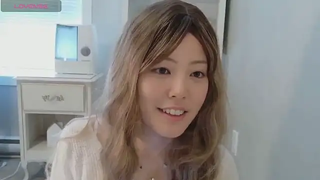 Snapshot of Nana_with chatting on 03-09-26, 09:08 Nana with online show from 03-09-26, 09:08