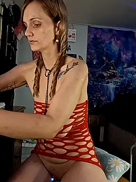 Snapshot of PeachyAriel chatting on 05-13-26, 05:21 PeachyAriel online show from 05-13-26, 05:21