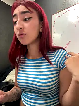 JuliethaDemon  online show from 10-07-25, 01:52