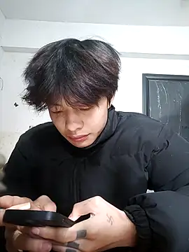 Snapshot of junjun1189 chatting on 12-23-25, 03:04 junjun1189 online show from 12-23-25, 03:04