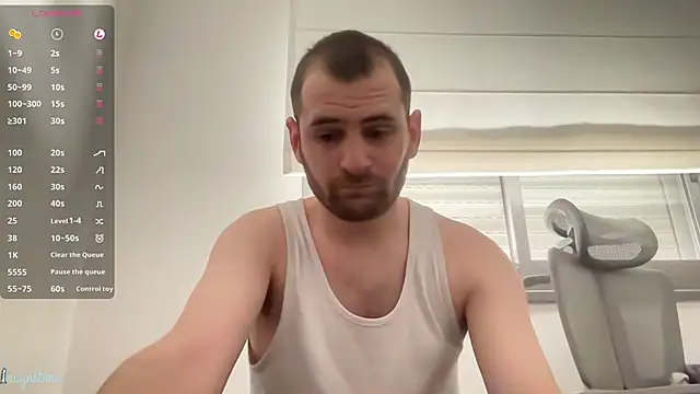 Snapshot of raynstars chatting on 02-18-26, 12:01 raynstars online show from 02-18-26, 12:01