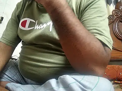 Snapshot of nurel019 chatting on 11-21-25, 03:38 nurel019 online show from 11-21-25, 03:38