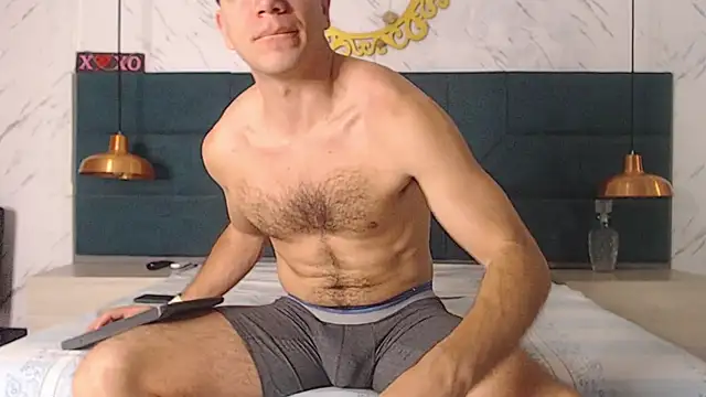 Snapshot of shule7 chatting on 10-14-25, 12:50 shule7 online show from 10-14-25, 12:50