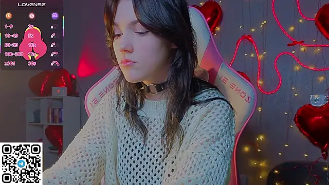 Snapshot of Sophie_SkyAngel chatting on 02-10-26, 12:26 Sophie SkyAngel online show from 02-10-26, 12:26