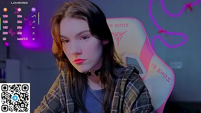 Snapshot of Sophie_SkyAngel chatting on 03-14-26, 09:09 Sophie SkyAngel online show from 03-14-26, 09:09