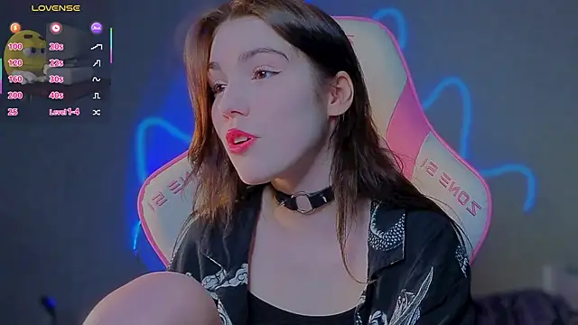 Snapshot of Sophie_SkyAngel chatting on 05-31-26, 06:31 Sophie SkyAngel online show from 05-31-26, 06:31