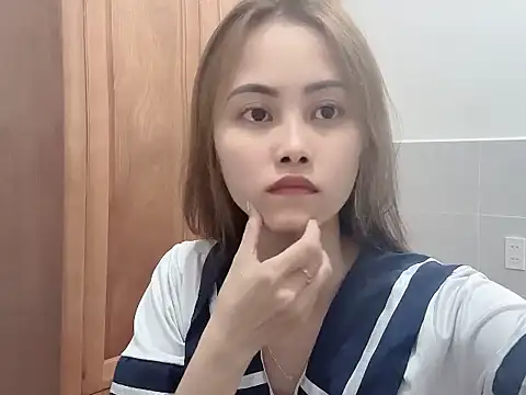 Snapshot of Truclynk1702 chatting on 09-16-25, 03:46 Truclynk1702 online show from 09-16-25, 03:46