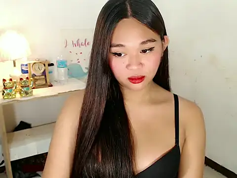 Malia cummer online show from 10-15-25, 10:21