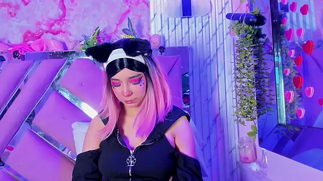 Akane Hikari  online show from 04-19-26, 05:40