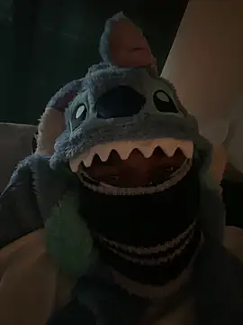 Snapshot of smayle223 chatting on 03-15-26, 02:01 smayle223 online show from 03-15-26, 02:01