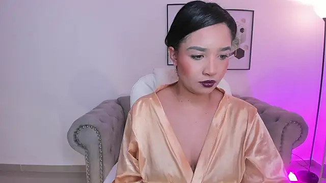 Snapshot of Sharon_breezee chatting on 11-21-25, 04:22 Sharon breezee online show from 11-21-25, 04:22