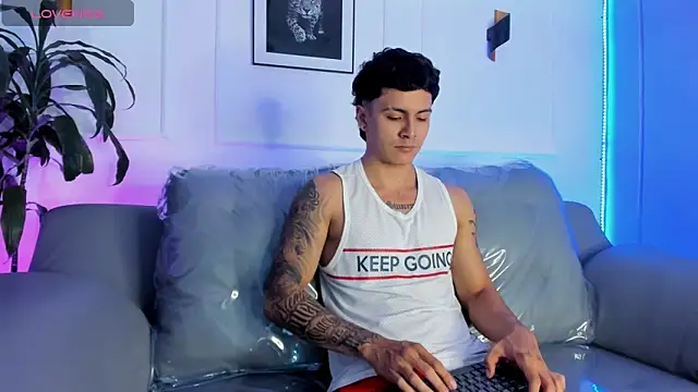 Leo santoro online show from 03-11-26, 04:57