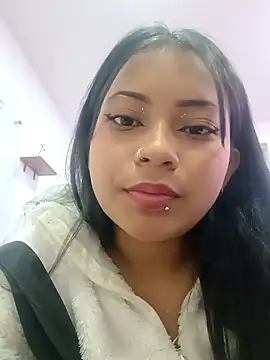 Snapshot of LilyCutee_ chatting on 10-15-25, 07:25 LilyCutee online show from 10-15-25, 07:25