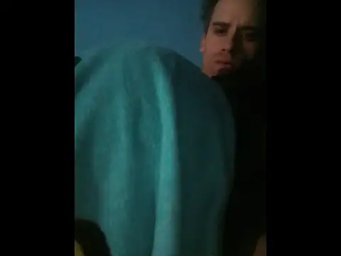 Snapshot of alex-golden chatting on 11-23-25, 09:20 alex-golden online show from 11-23-25, 09:20