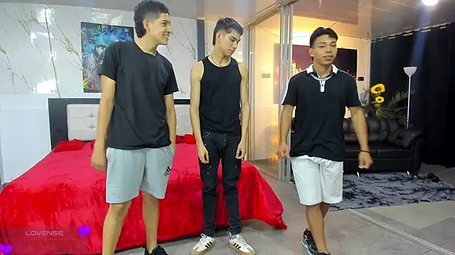 Bisexlifehot   online show from 03-22-26, 11:19