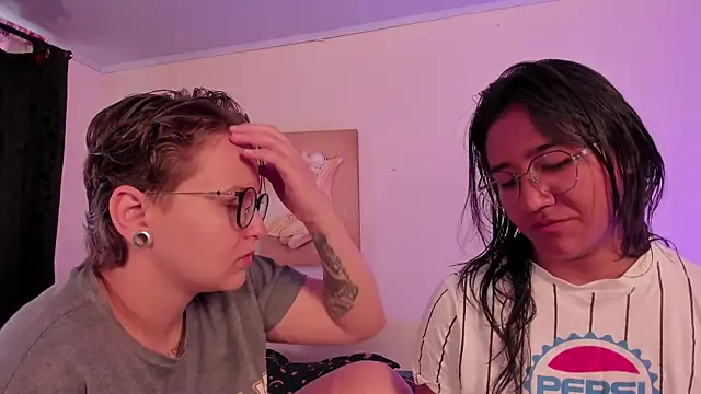 Snapshot of CrazyCakes_ chatting on 11-20-25, 03:23 CrazyCakes online show from 11-20-25, 03:23