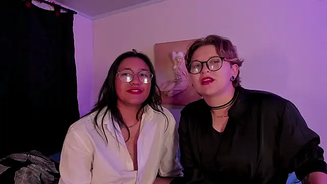 Snapshot of CrazyCakes_ chatting on 12-05-25, 04:21 CrazyCakes online show from 12-05-25, 04:21