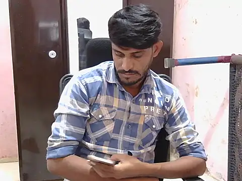 Snapshot of krishjaat43 chatting on 11-15-25, 07:21 krishjaat43 online show from 11-15-25, 07:21