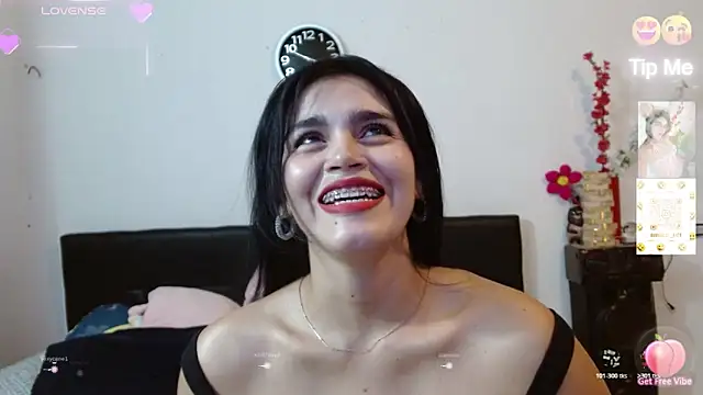 angelly  kate online show from 11-19-25, 02:55