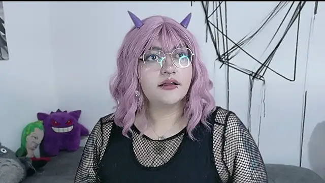 XxGreenGoodxX online show from 04-21-26, 06:55