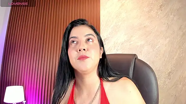 Snapshot of _Cris_Spicy_ chatting on 10-24-25, 07:43 Cris Spicy online show from 10-24-25, 07:43