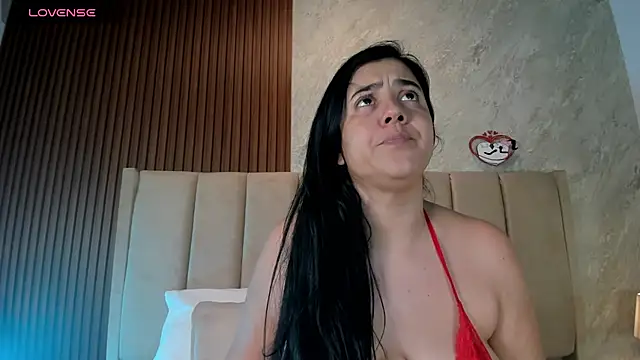 Snapshot of _Cris_Spicy_ chatting on 11-27-25, 07:38 Cris Spicy online show from 11-27-25, 07:38