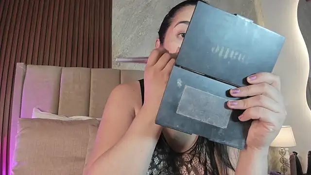  Cris Spicy  online show from 04-18-26, 03:49