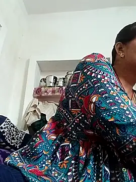 Chhaya hot online show from 09-18-25, 05:09