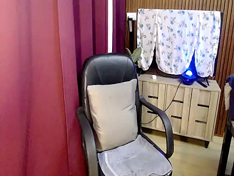 Snapshot of aikatrans_asianxx chatting on 03-24-26, 08:03 aikatrans asianxx online show from 03-24-26, 08:03