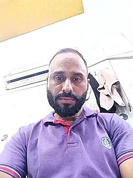 Snapshot of amitkumarkangra chatting on 09-27-25, 08:08 amitkumarkangra online show from 09-27-25, 08:08