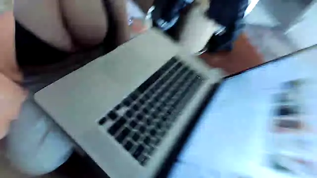 number1slut online show from 03-05-25, 04:35