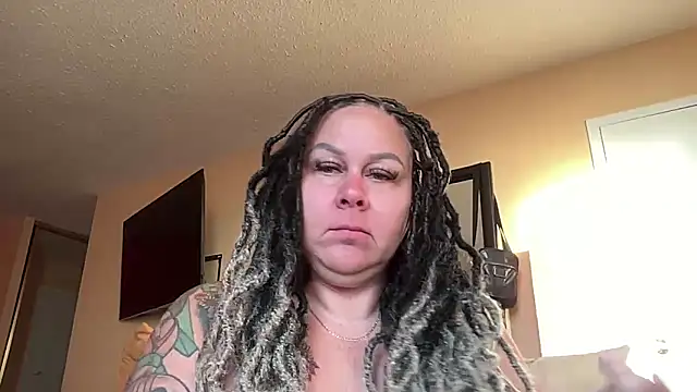 Snapshot of number1slut chatting on 04-23-26, 11:42 number1slut online show from 04-23-26, 11:42
