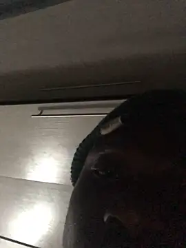 Snapshot of cuminsidebby chatting on 10-31-25, 06:53 cuminsidebby online show from 10-31-25, 06:53