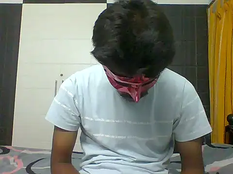 Snapshot of Naughty_Boy_Telugu chatting on 09-10-25, 04:51 Naughty Boy Telugu online show from 09-10-25, 04:51