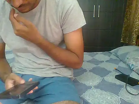 Snapshot of Naughty_Boy_Telugu chatting on 10-19-25, 09:43 Naughty Boy Telugu online show from 10-19-25, 09:43