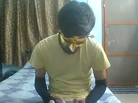 Snapshot of Naughty_Boy_Telugu chatting on 01-05-26, 05:27 Naughty Boy Telugu online show from 01-05-26, 05:27