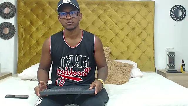 AndyCalifornia1 online show from 10-21-25, 02:29