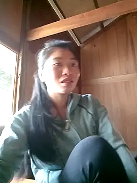 Snapshot of Phuongphuongg chatting on 09-14-25, 01:49 Phuongphuongg online show from 09-14-25, 01:49