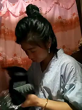 Snapshot of Phuongphuongg chatting on 09-23-25, 01:30 Phuongphuongg online show from 09-23-25, 01:30