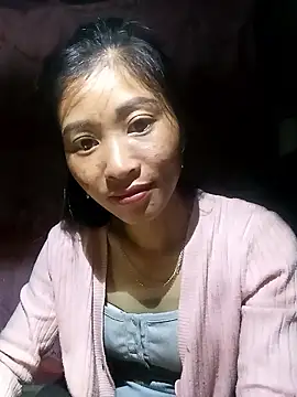 Snapshot of Phuongphuongg chatting on 09-25-25, 09:46 Phuongphuongg online show from 09-25-25, 09:46