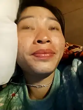 Snapshot of Phuongphuongg chatting on 11-29-25, 01:25 Phuongphuongg online show from 11-29-25, 01:25