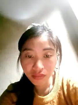 Snapshot of Phuongphuongg chatting on 12-14-25, 06:08 Phuongphuongg online show from 12-14-25, 06:08