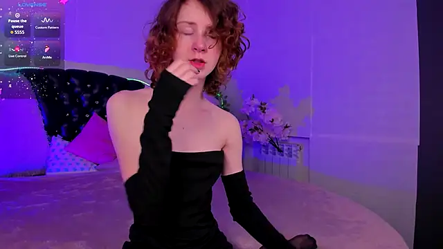 M1BabyG1rl online show from 10-17-25, 09:01