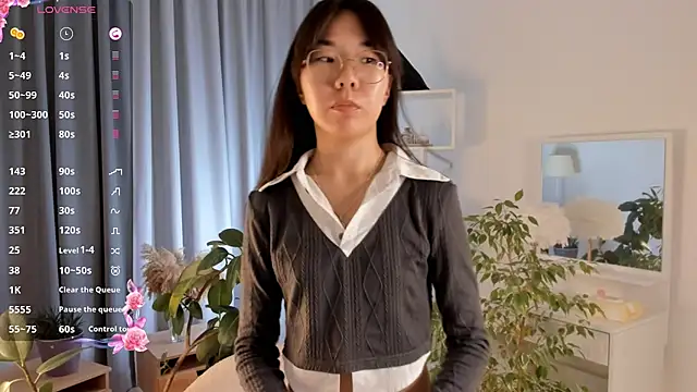 Snapshot of UdelaDodson chatting on 09-29-25, 03:06 UdelaDodson online show from 09-29-25, 03:06