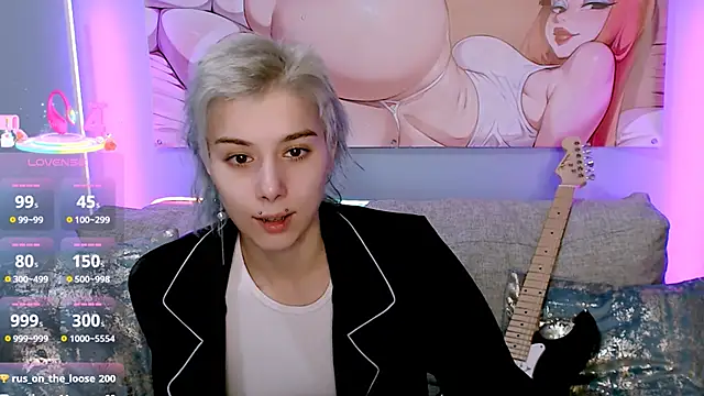 SophieAsh online show from 10-31-25, 07:09