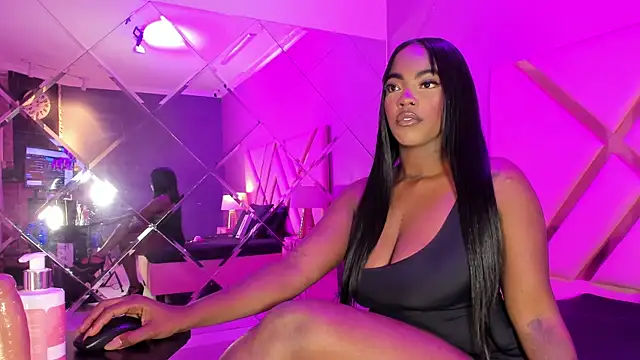 ReinaMiah online show from 09-10-25, 04:01