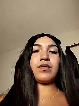 FallsForHerSmile online show from 10-23-25, 07:56